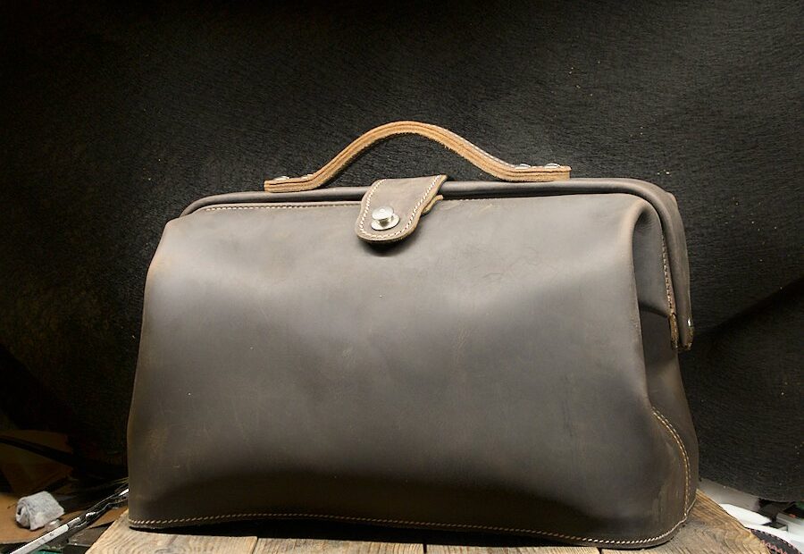 gladstone bag