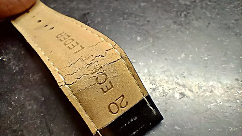 Miért megy szét az összes óraszíj? 2 elrepedt óraszíj